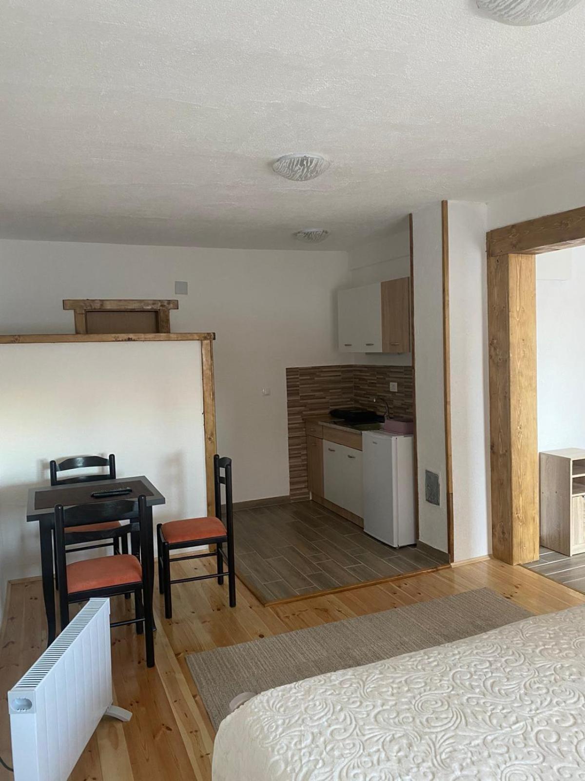 Studio Apartmani V&V Zabljak  Luaran gambar